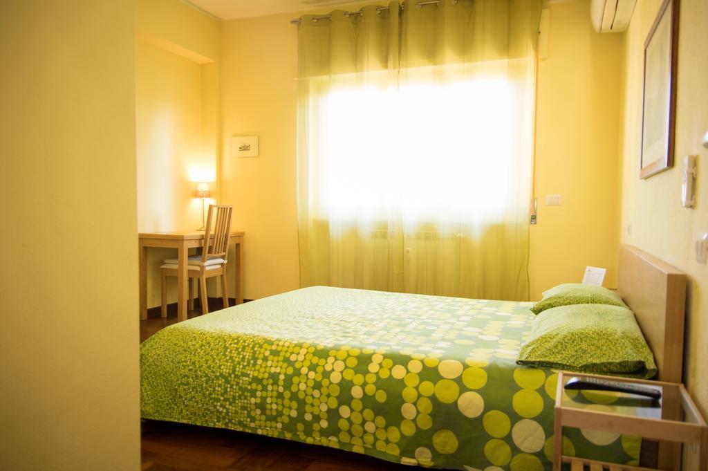 Belon B&B Poli Casilino Рим Екстериор снимка