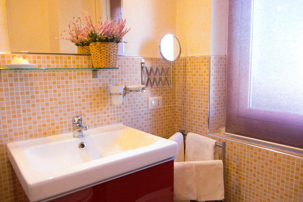 Belon B&B Poli Casilino Рим Екстериор снимка